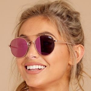 NEW Quay Outshine Sunglasses in Rose Gold / Pink